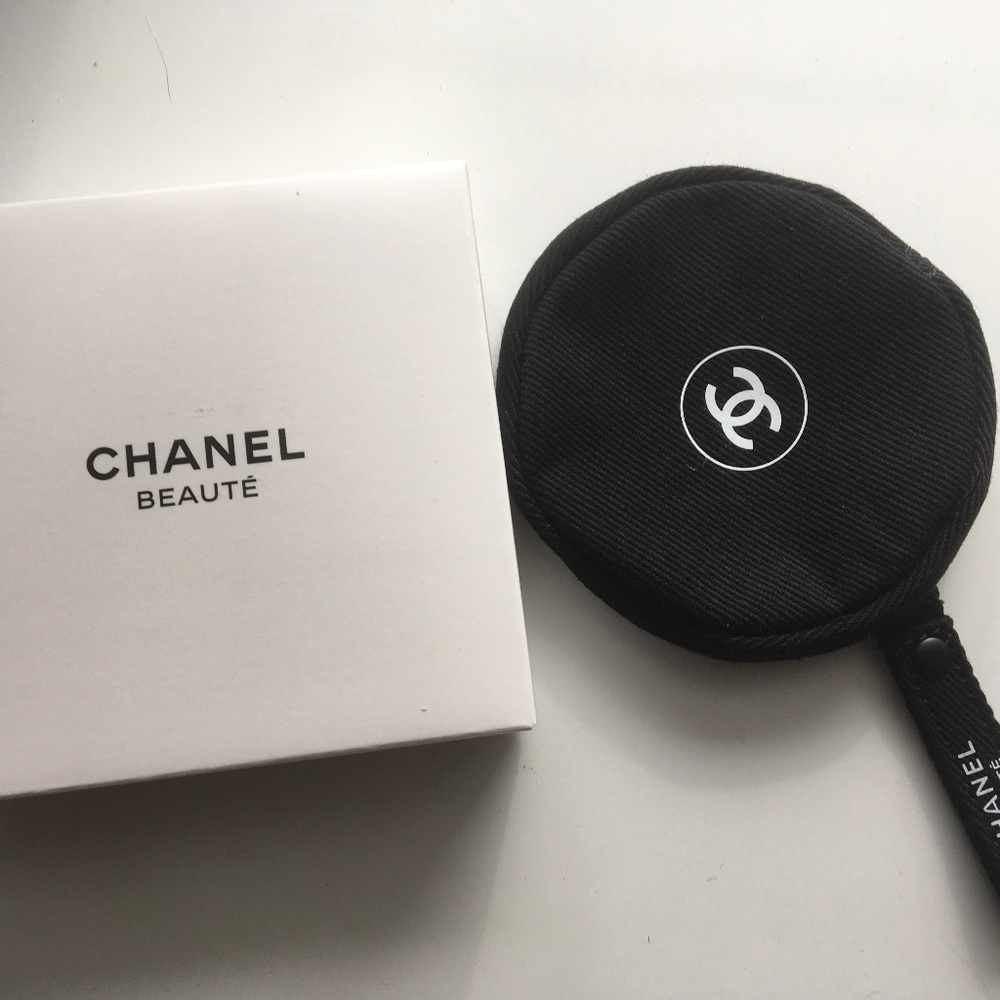 Chanel small coin purse, makeup Pouch Beauty Gift black